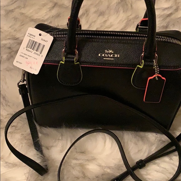 Handbag - Picture 4 of 4